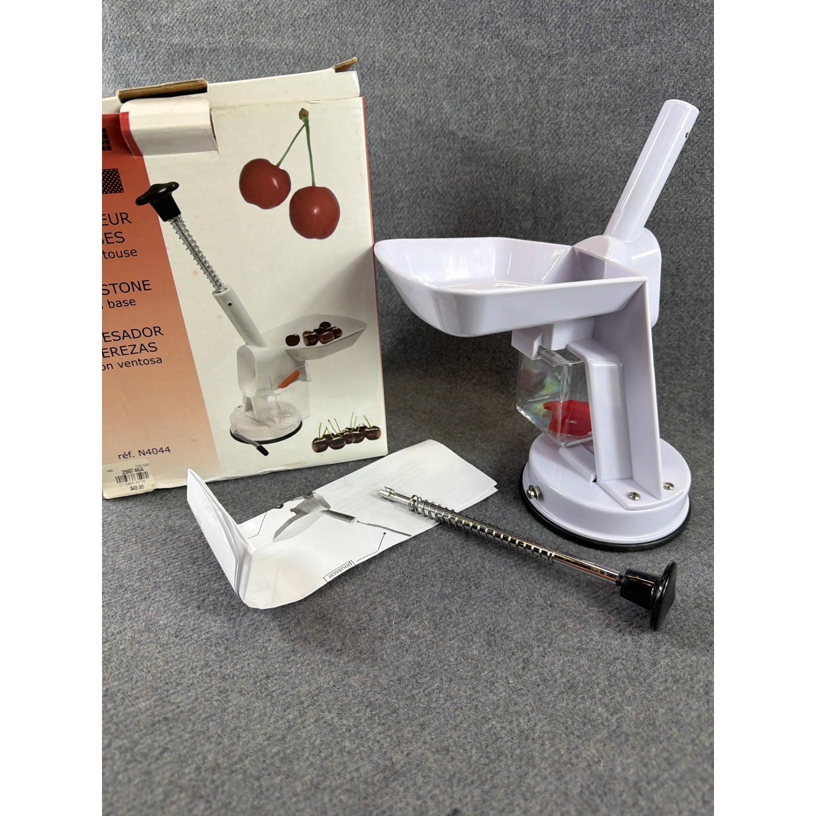 Tabletop Cherry Pitter Stoner White Suction Base LT Williams Sonoma Cherry Stone