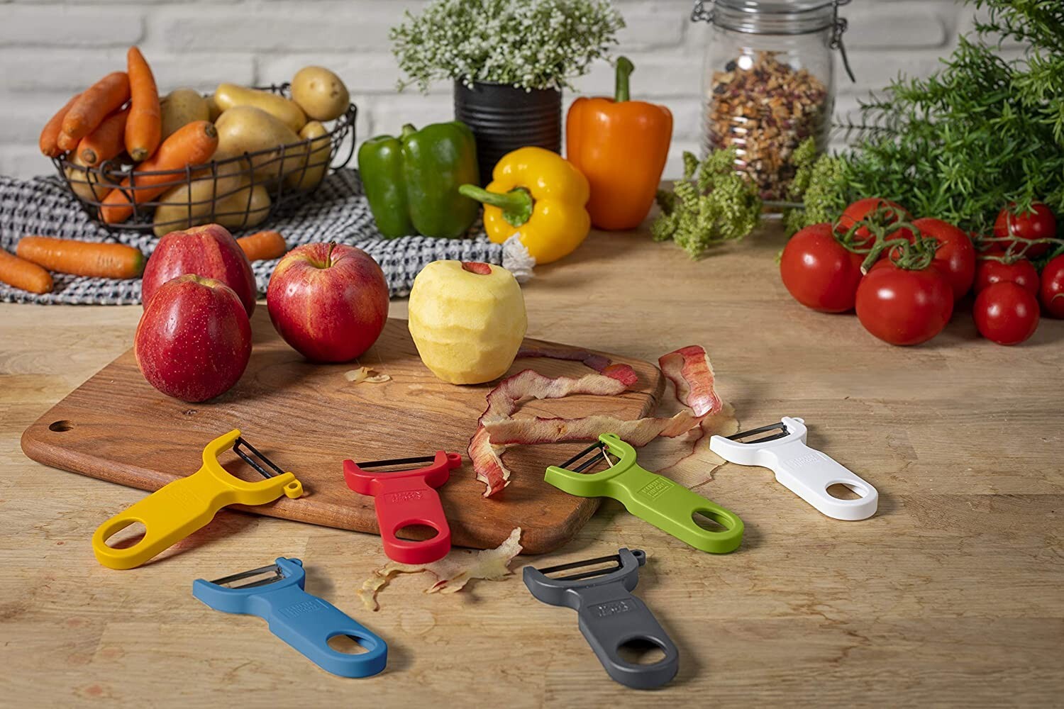 Kuhn Rikon 2784 3-Set Original Swiss Peeler, Red/Green/Yellow, Set of 3 NEW