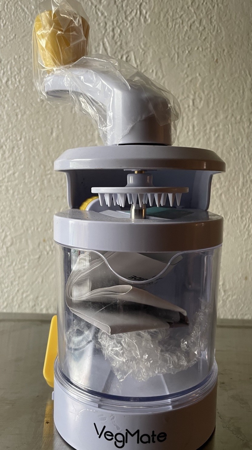 Yellow White Spiralizer Vegetable Slicer (4-in-1 Rotating Blades) NO BOX