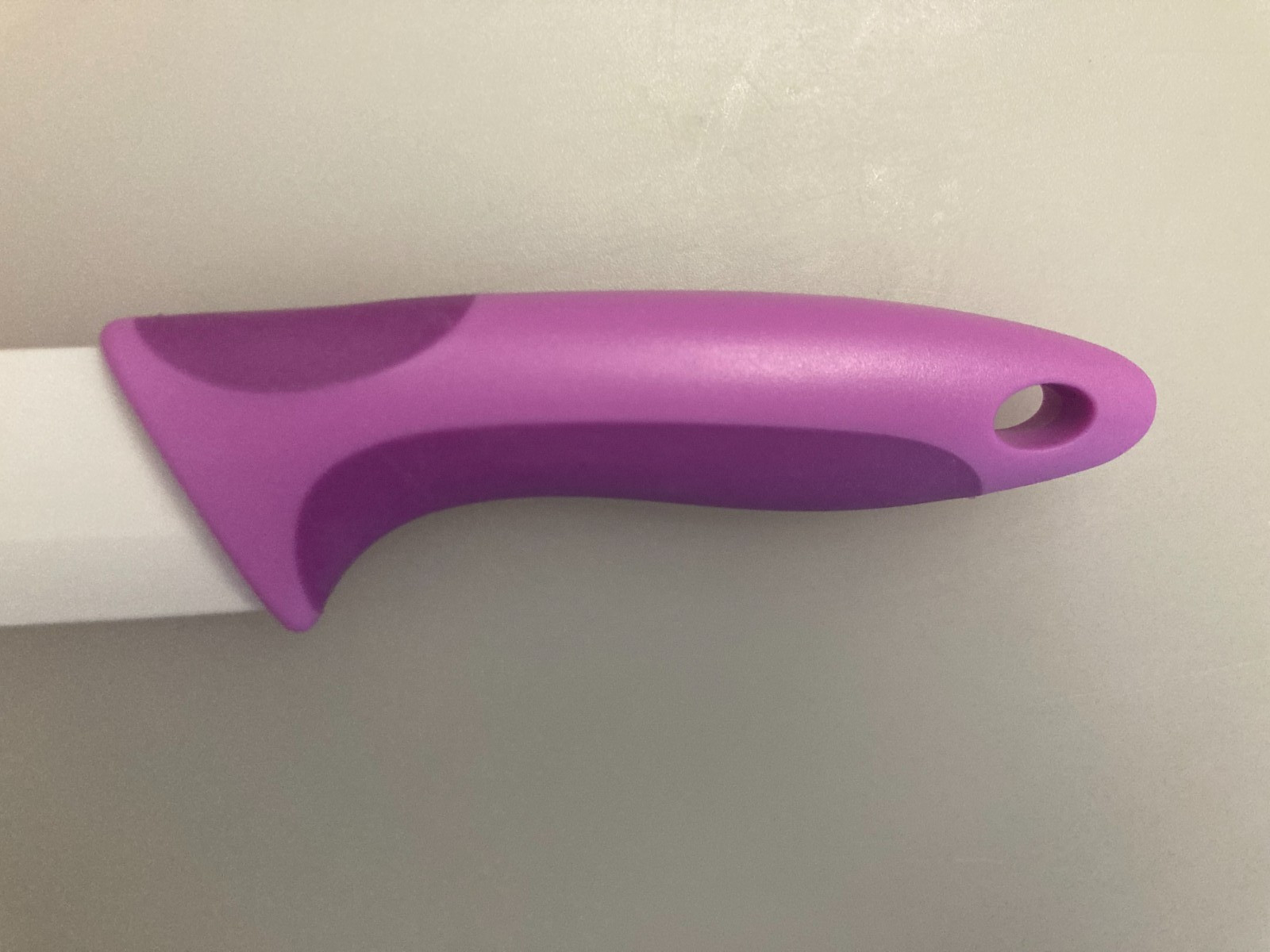 Gourmet Quality Ceramic Knife With Thicker Stronger Blade & Large Ergo-Handle