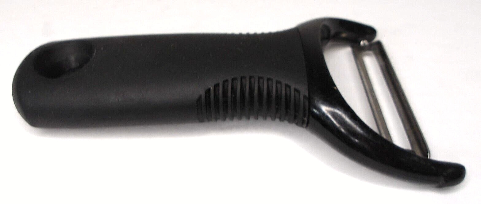OXO Good Grips Y Peeler, Swivel Blade, Nylon & Silicone, Black, 5 in