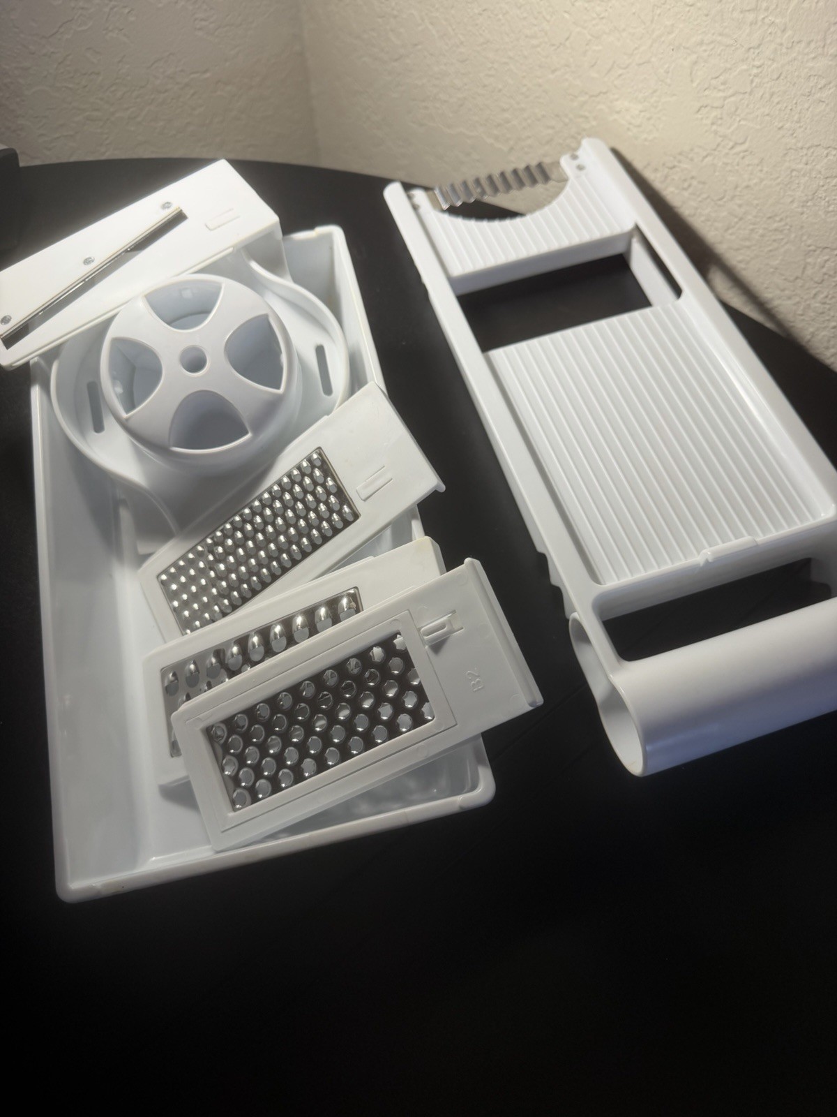 5 in 1 Multi-Function Grater Slicer Set White Plastic Metal for Vegetables Fruit