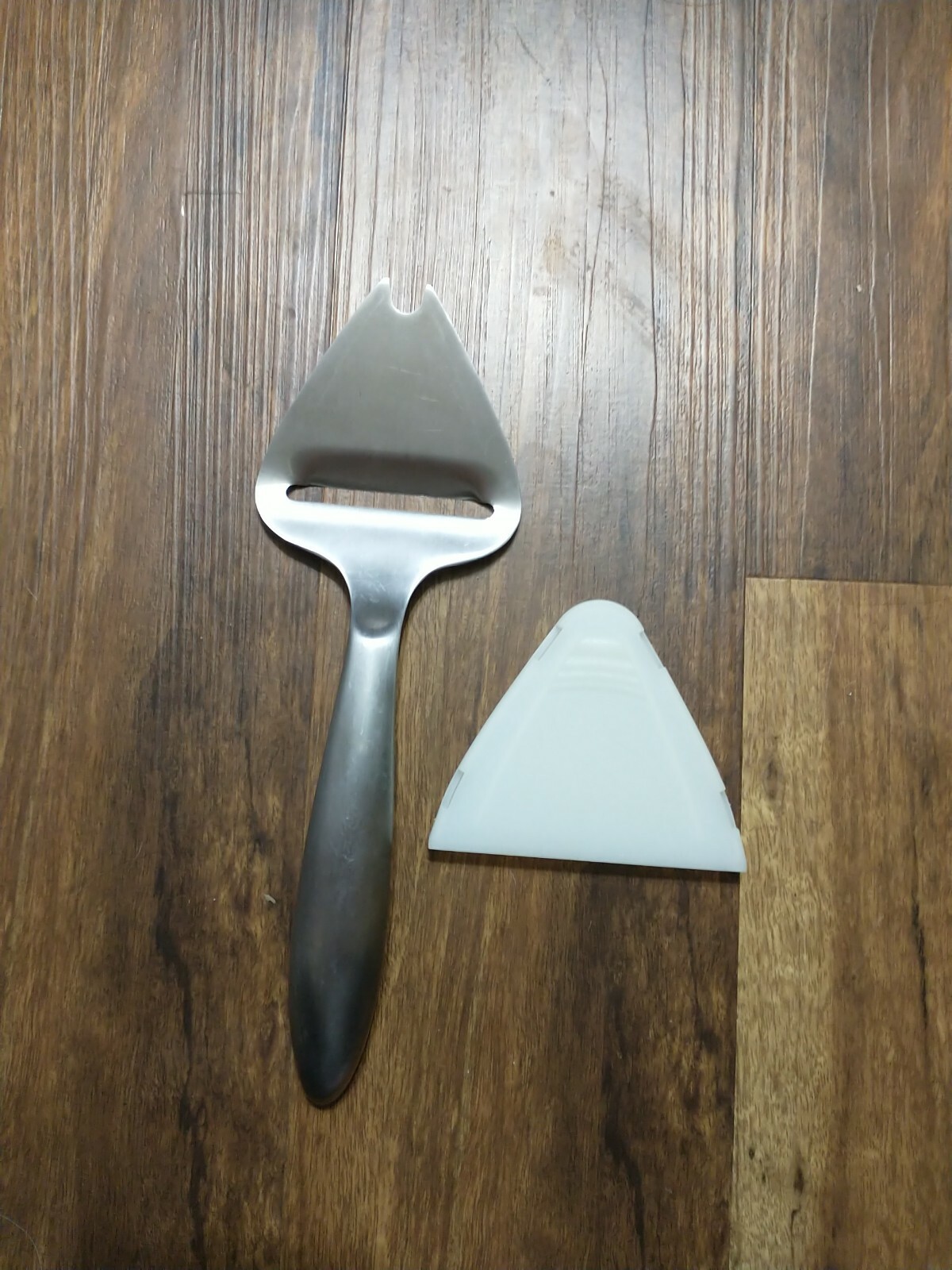 Pampered Chef Stainless Steel Metal Cheese Plane Slicer Server Rubber Grip&Cover