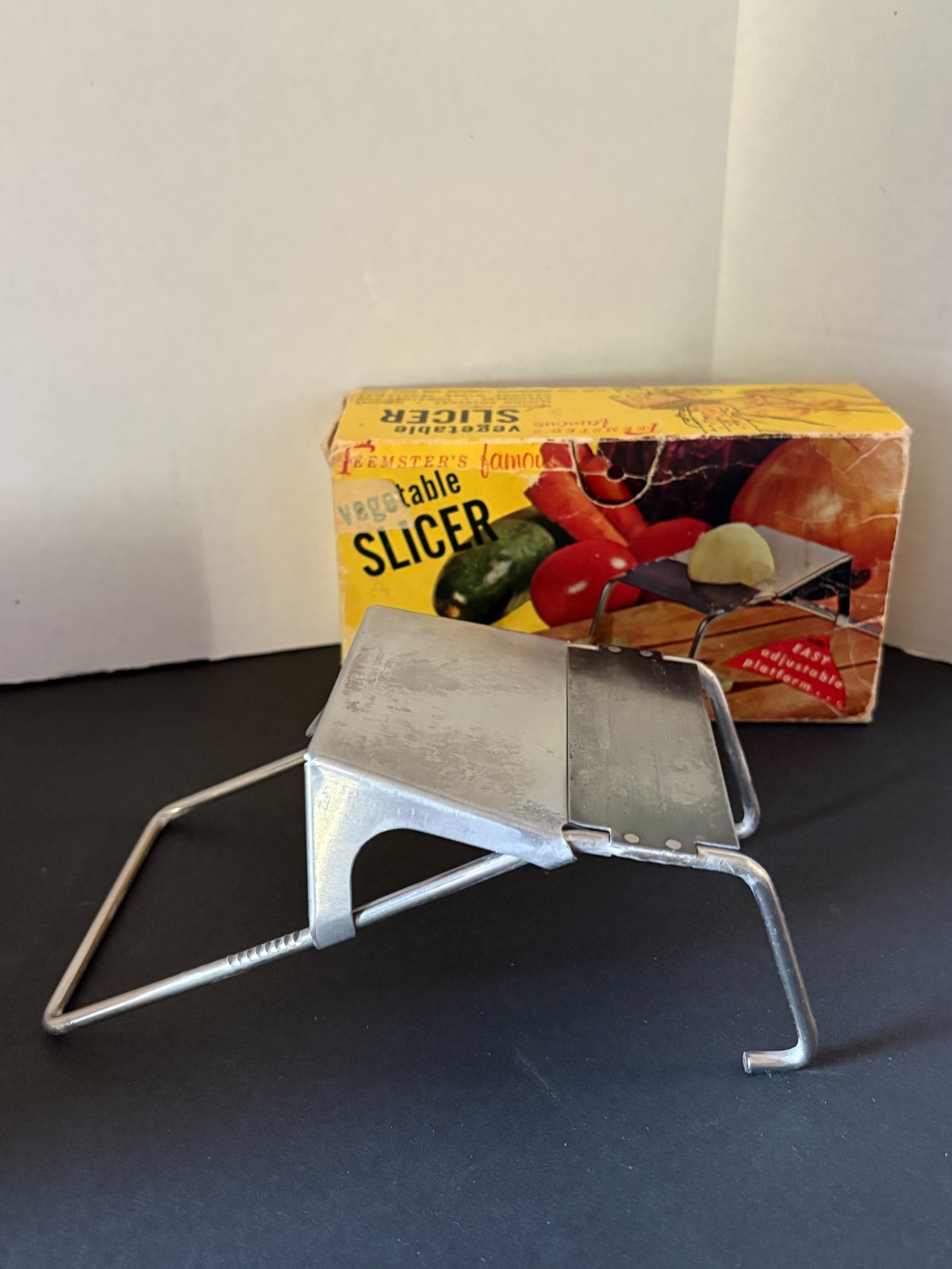 Vintage Feemster’s Famous Vegetable Slicer in Original Box Made in U.S.A.