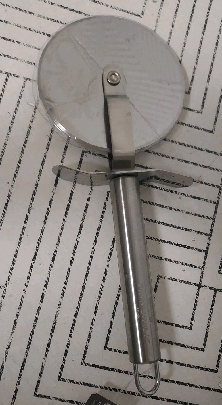 🥥 Threshold Pizza Cutter Silver Stainless Steel🆕️AS SHOWN👇