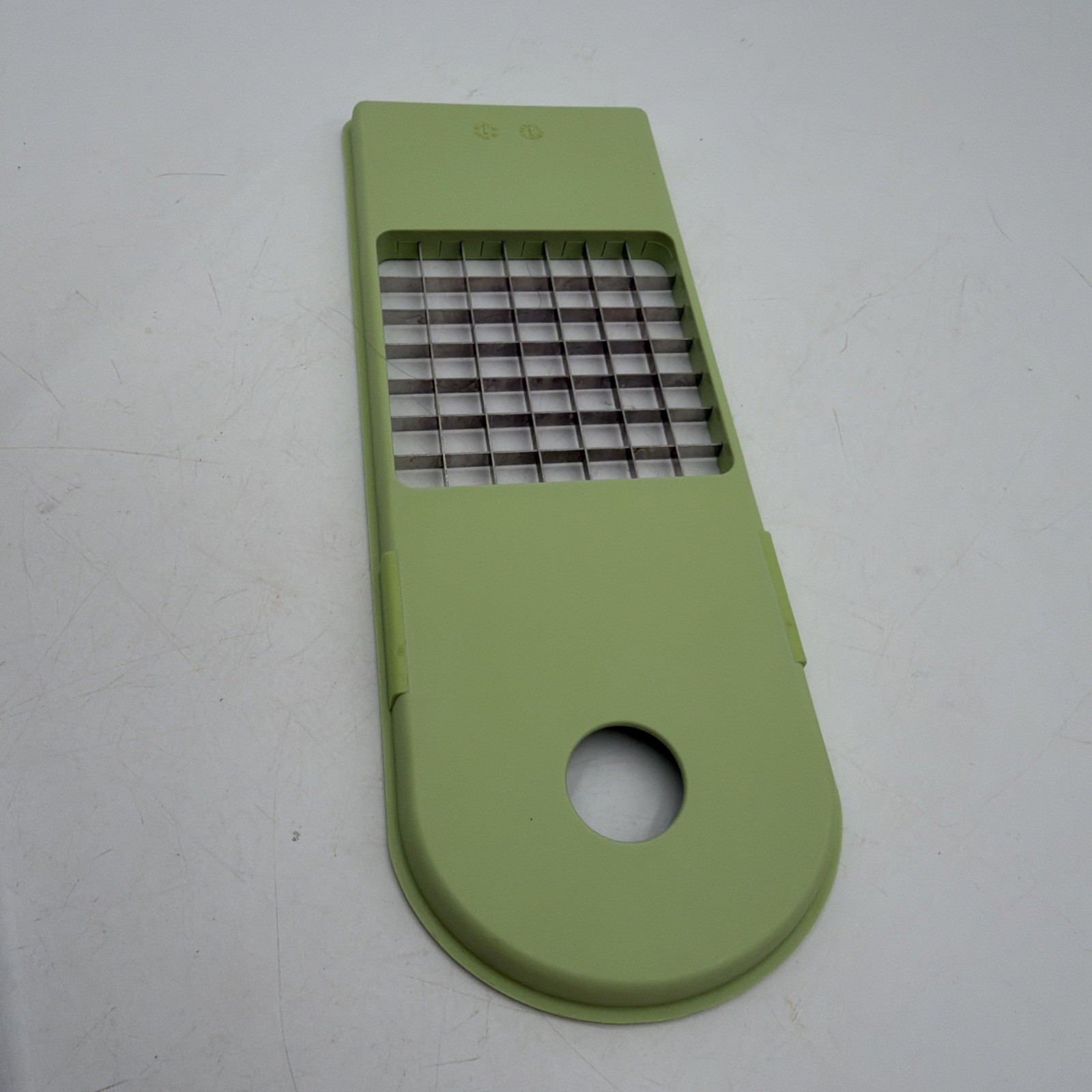 Vidalia Chop Wizard Vegetable Fruit Chopper Dicer 2 Cup Base Stainless Blades