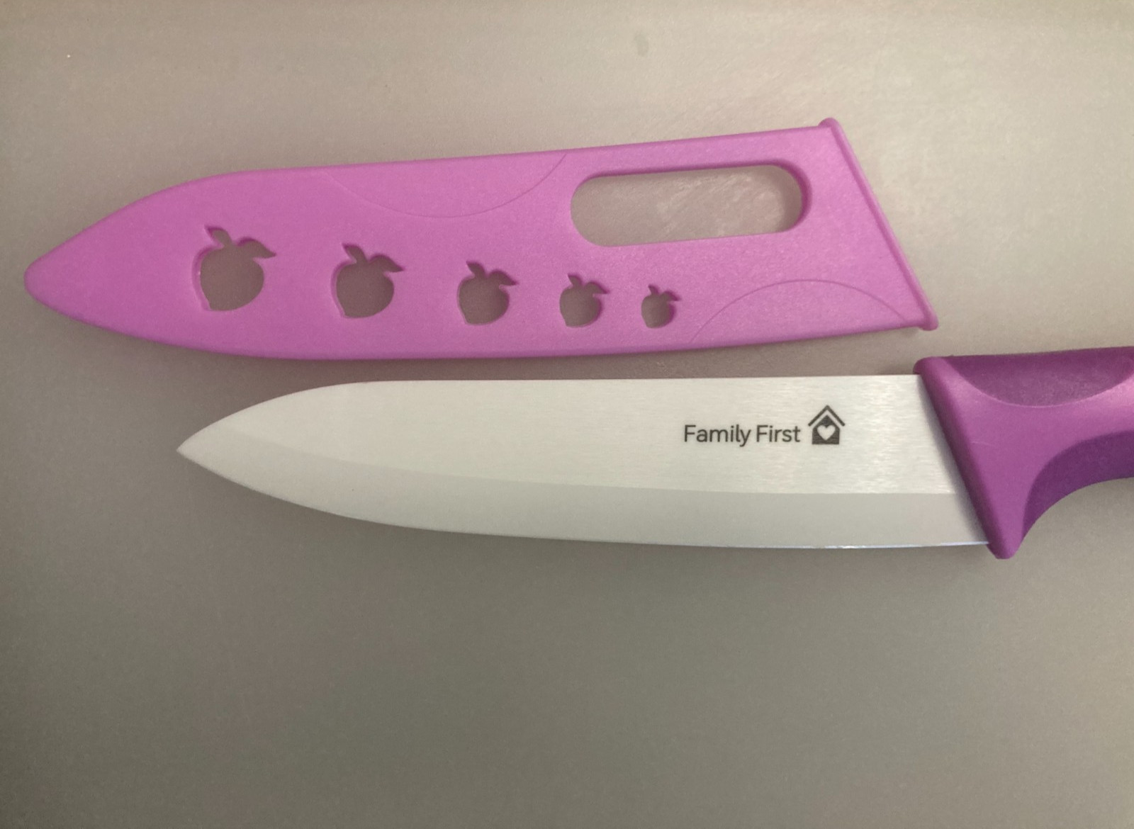 Gourmet Quality Ceramic Knife With Thicker Stronger Blade & Large Ergo-Handle