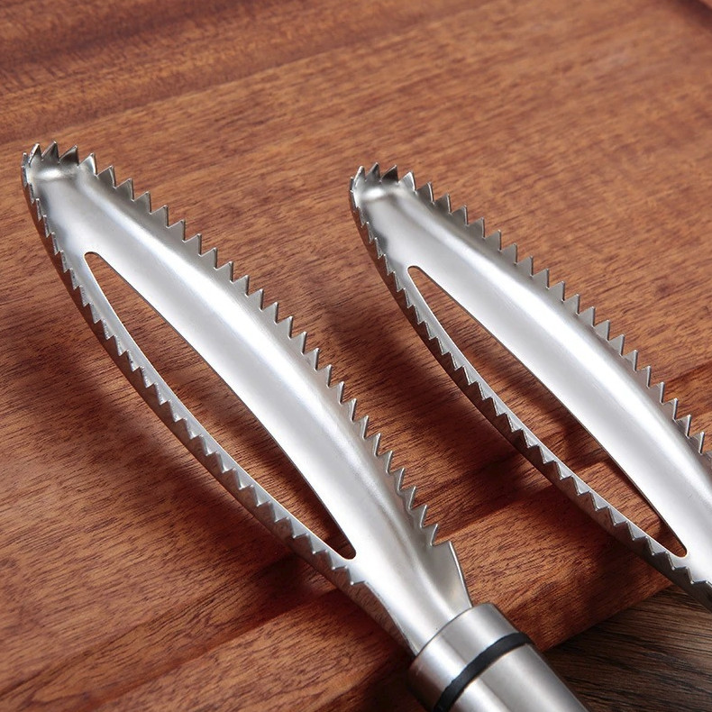 1pc Stainless Steel Fish Scale Scraper: Fast Cleaning Peeler with Tweezers – NEW