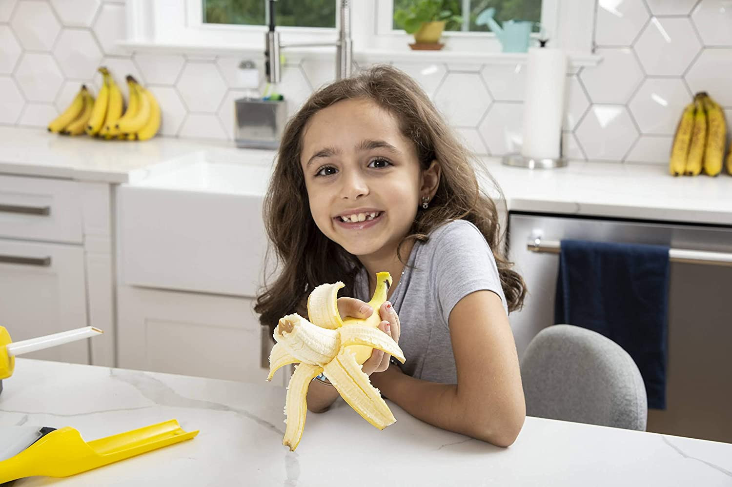 ® Kitchen Gadget – Core & Fill a Banana While Still in Its Peel