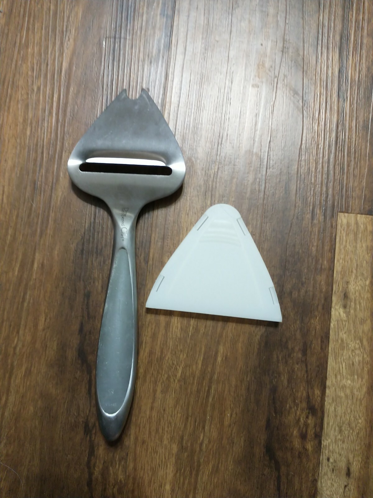 Pampered Chef Stainless Steel Metal Cheese Plane Slicer Server Rubber Grip&Cover