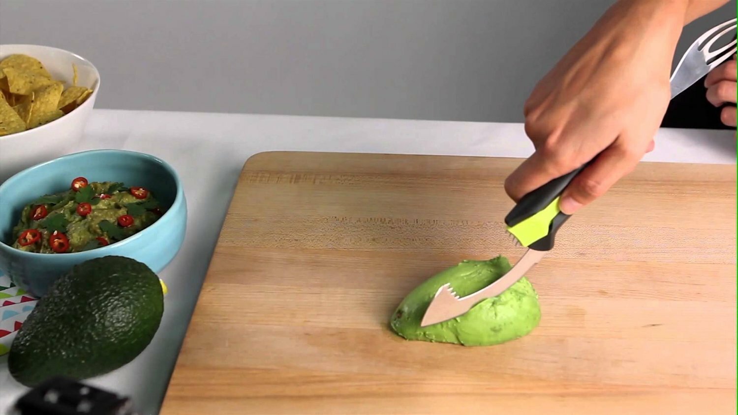 Kitchen Gizmo 4-in-1 Avocado Slicer Stainless Steel, Cut, Pit, Slice and Mash