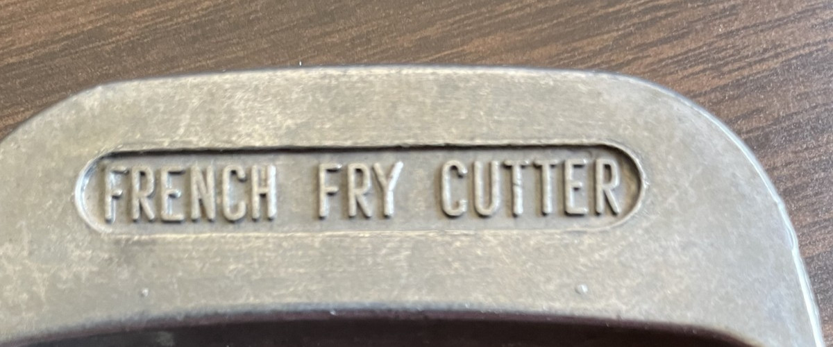 Vintage Heuck Cast Aluminum Wire Grid French Fry Cutter – 1950s-1960s