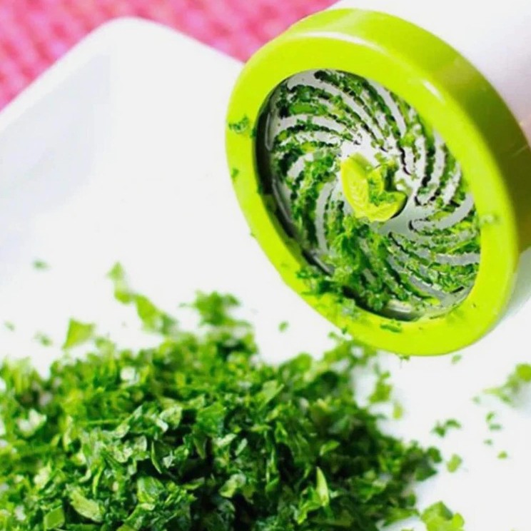 Multi-Functional Vegetable Chopper Suitable For Parsley Cilantro And Garlic